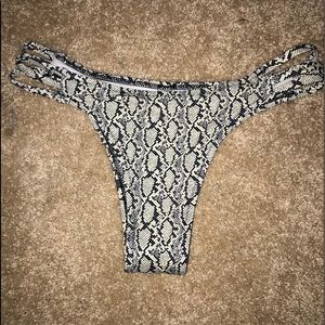 Shein bikini bottoms size small